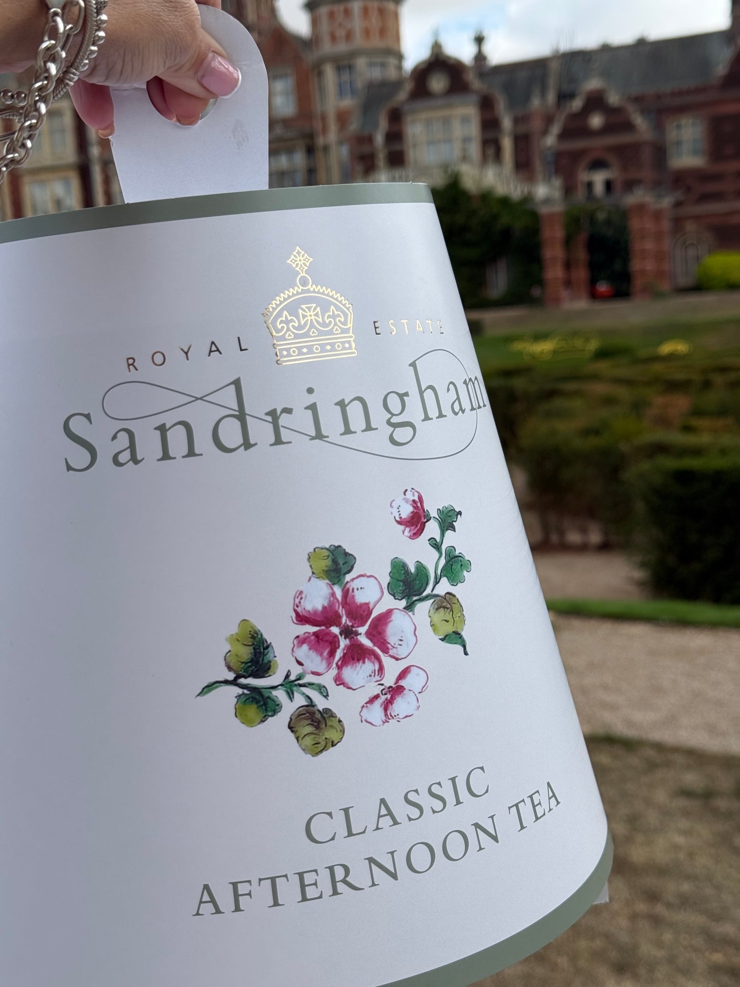 SANDRINGHAM IN WATERCOLOUR: An Afternoon Tea & Painting Experience 
 24/25th September 2026